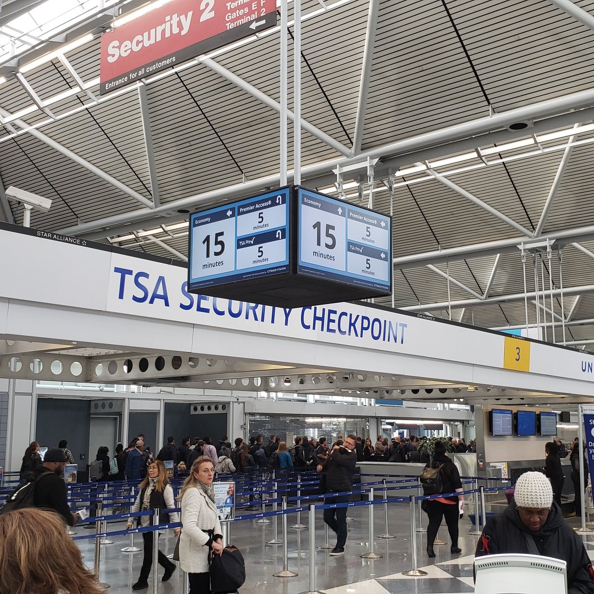 United airlines terminal store 1