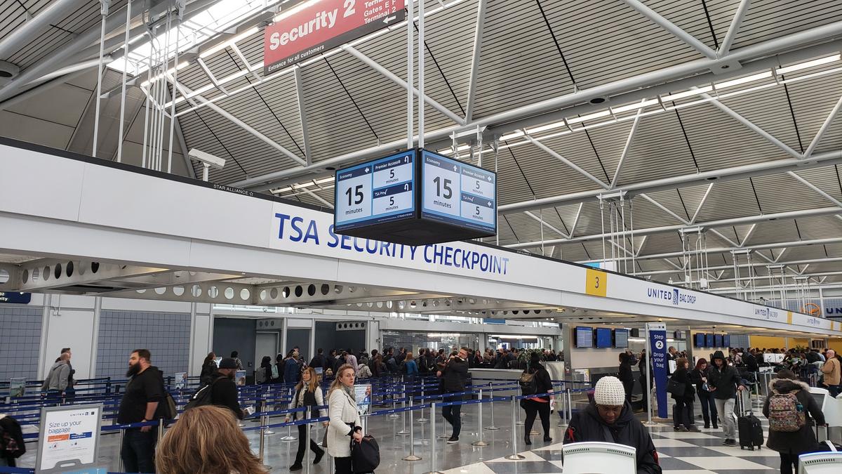 united airlines terminal 1
