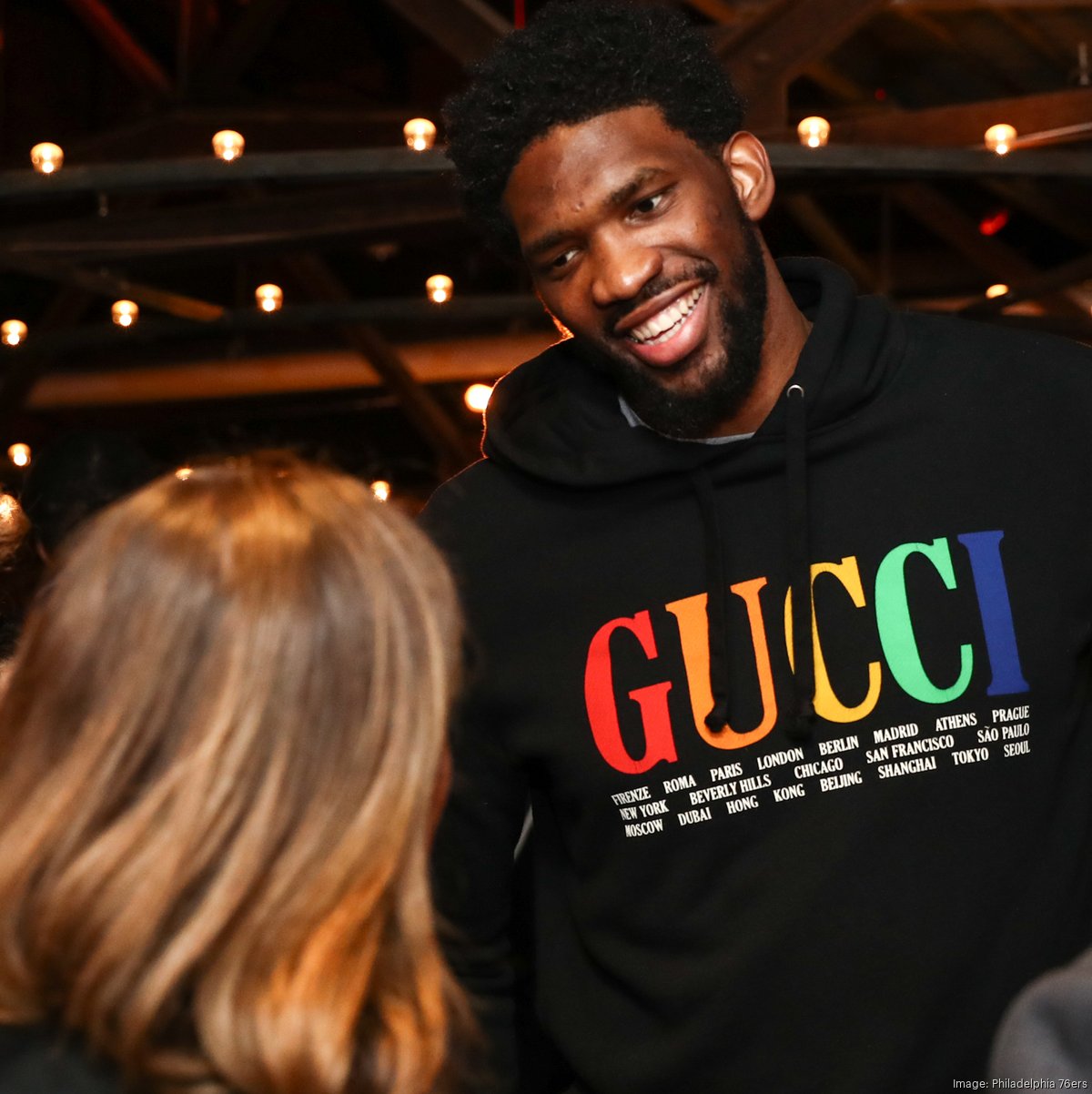 Kevin hart gucci outlet sweater