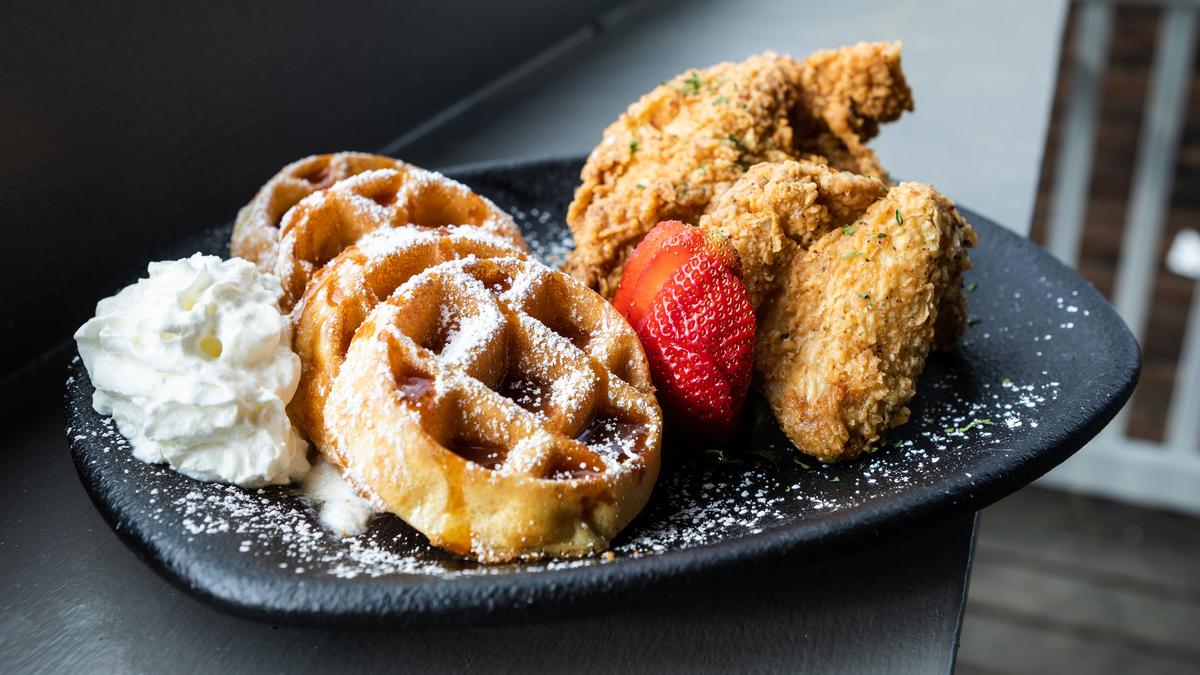 Taste Bar + Kitchen to bring chicken and waffles to Midtown Houston