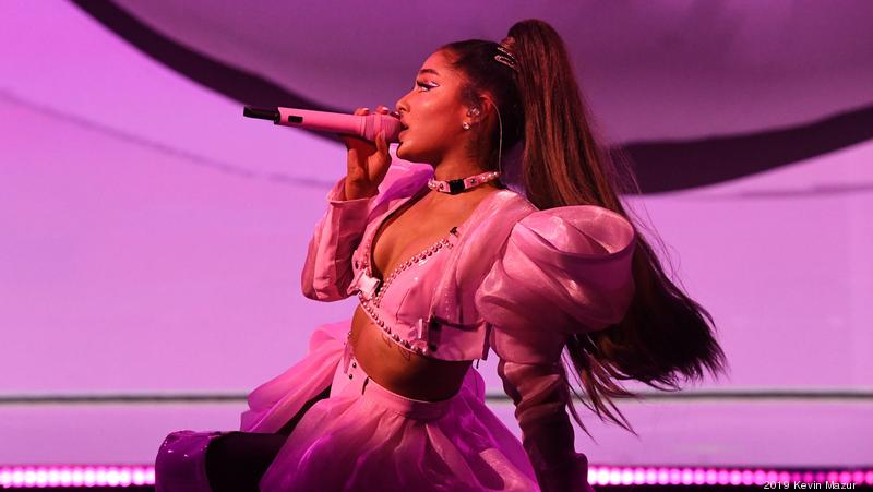 Ariana Grande Files Patent For New Cosmetics Line Bizwomen