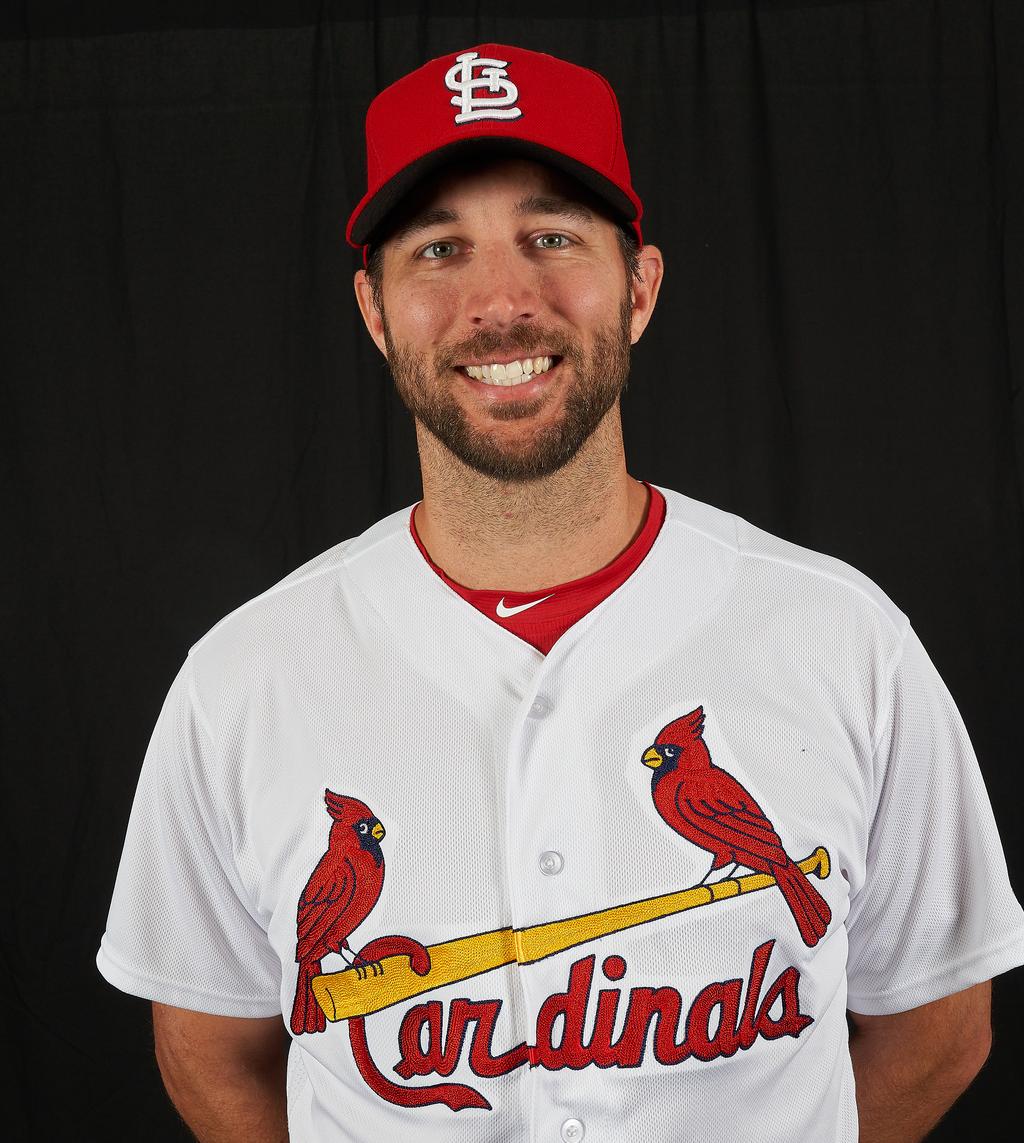 St. Louis Cardinals pitcher Adam Wainwright to return for 2022 season 