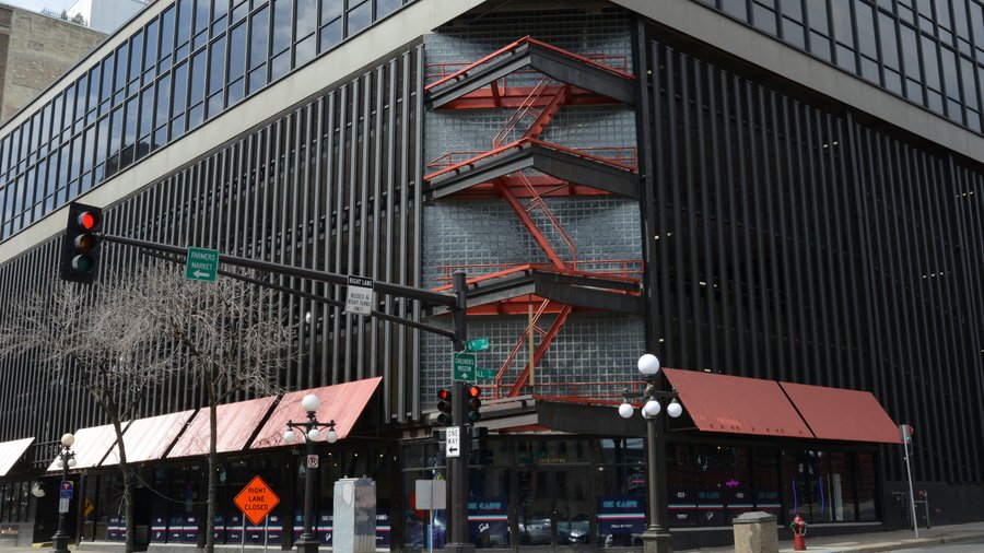 Hot Spots St. Paul's Ox Cart transforms into an '80s & '90sthemed