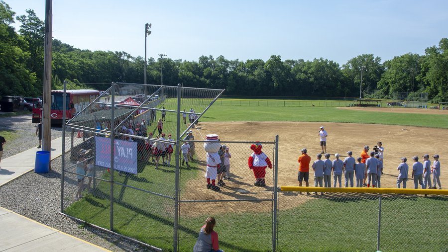 St. Elizabeth pitches in $250K to help Reds renovate field - Cincinnati ...