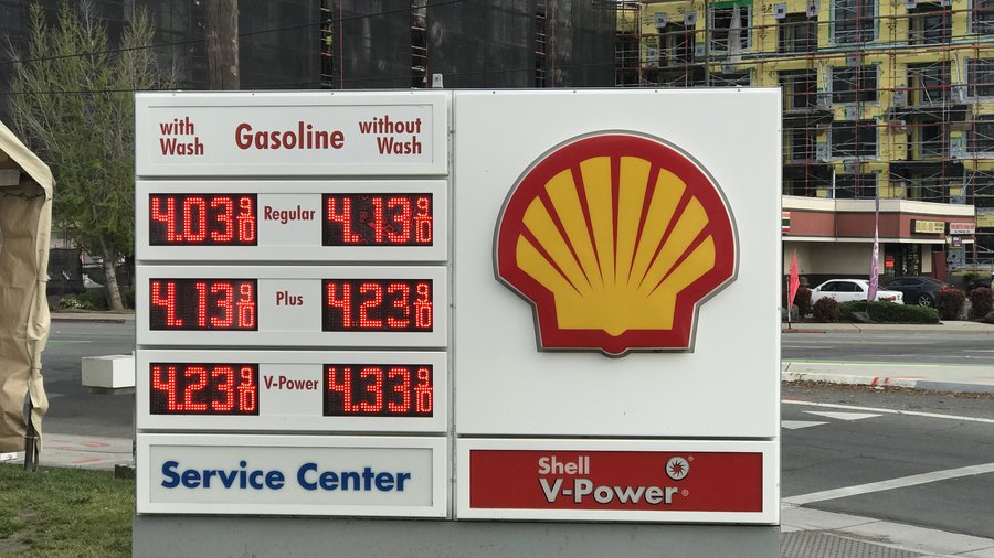 Gas prices top 4 a gallon in San Francisco, San Jose San Francisco
