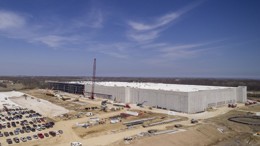Oak Creek beat out Michigan and Ohio for 200M distribution center Milwaukee