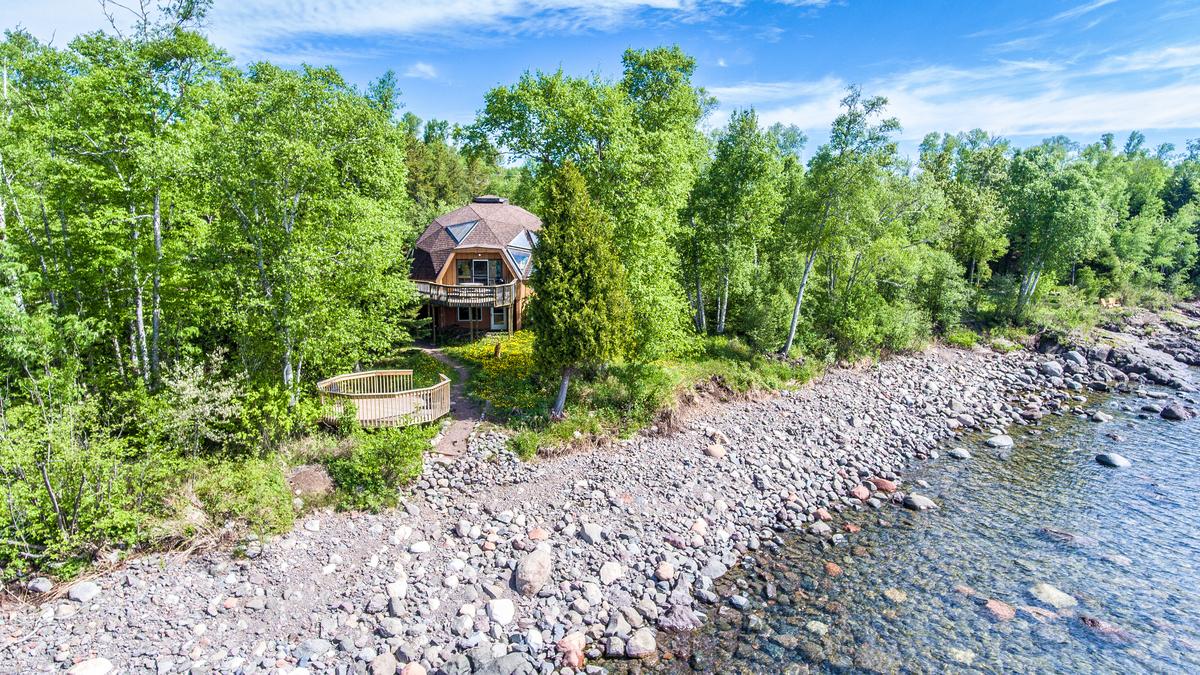 Airbnb edges in, but Cascade Vacation Rentals still tops on North Shore