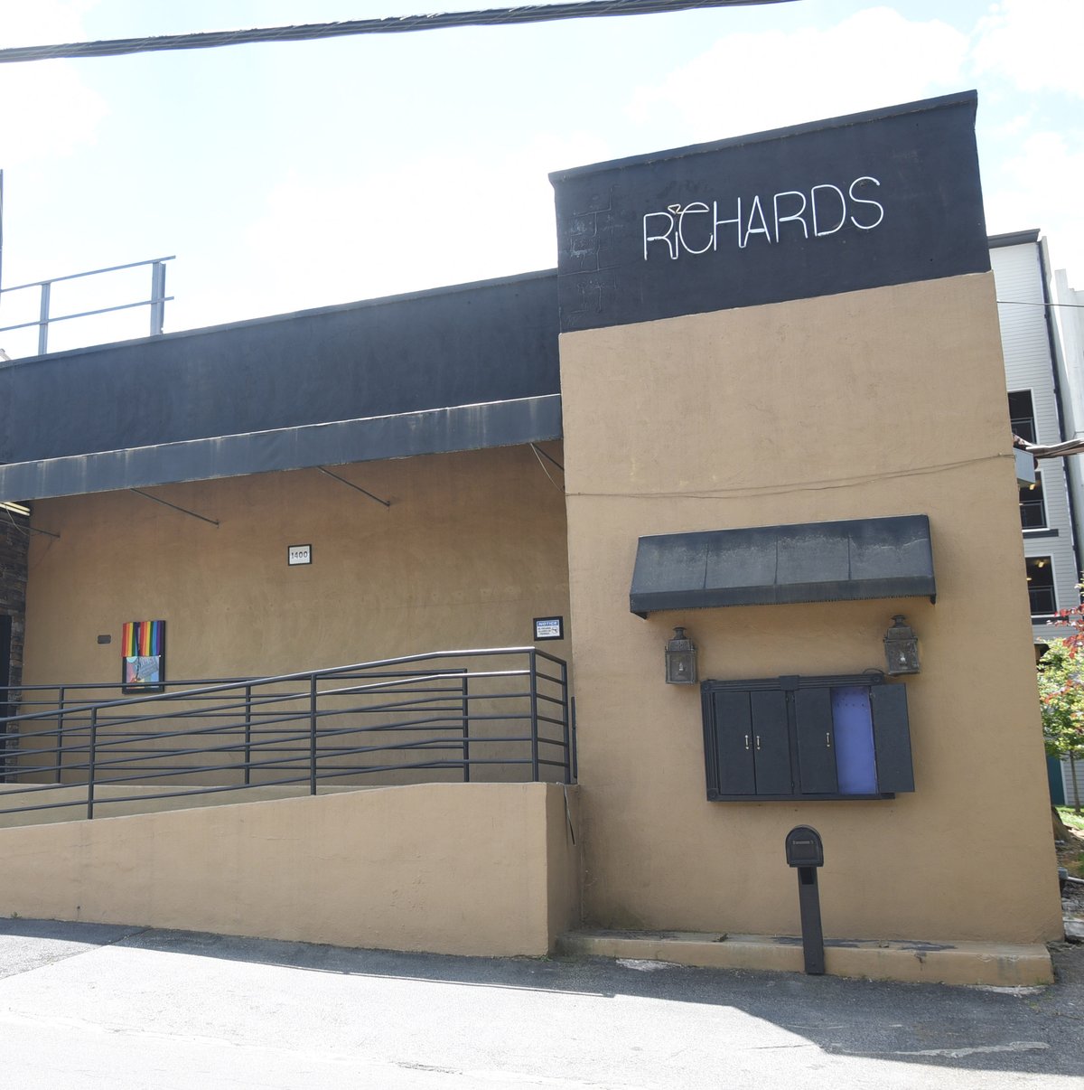 Popular Atlanta gay club Swinging Richards files for Chapter 11 bankruptcy protection