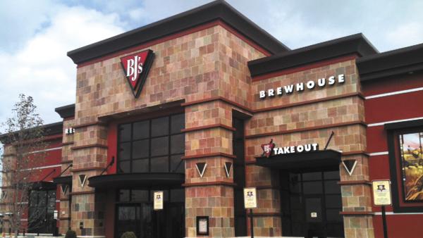 Palm Beach Outlets Bj S Brewhouse Opens For Business South Palm Beach Outlets Bj S Brewhouse Opens