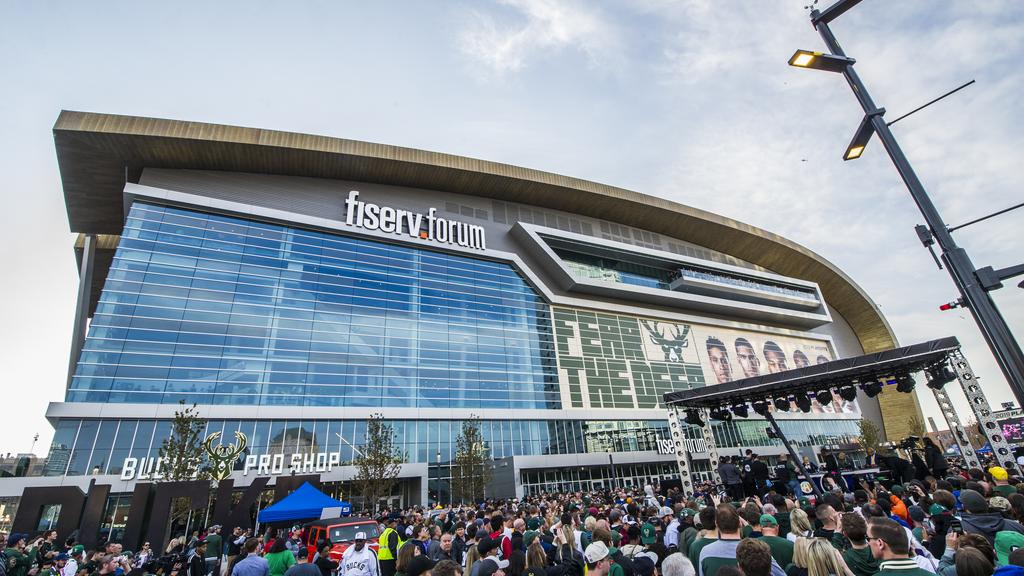 Bucks increase seating to 16,500 fans - Milwaukee Journal