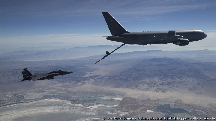 Local employers get up close with Pease air refueling mission > New  Hampshire National Guard > News Article View