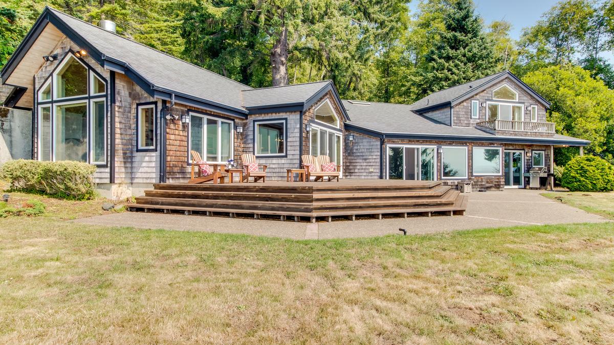 From Vacasa, 15 stunning Oregon/Pacific Northwest summer vacation