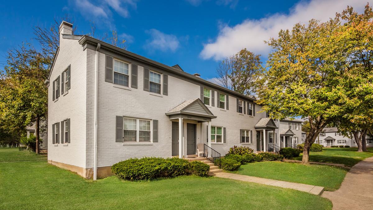 Rand Properties to rebrand Beechmont townhome complex Louisville