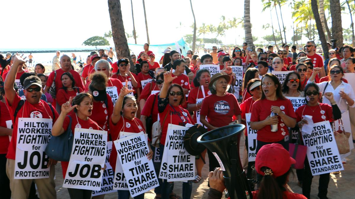 union-workers-at-hilton-hawaiian-village-reach-tentative-agreement-pacific-business-news