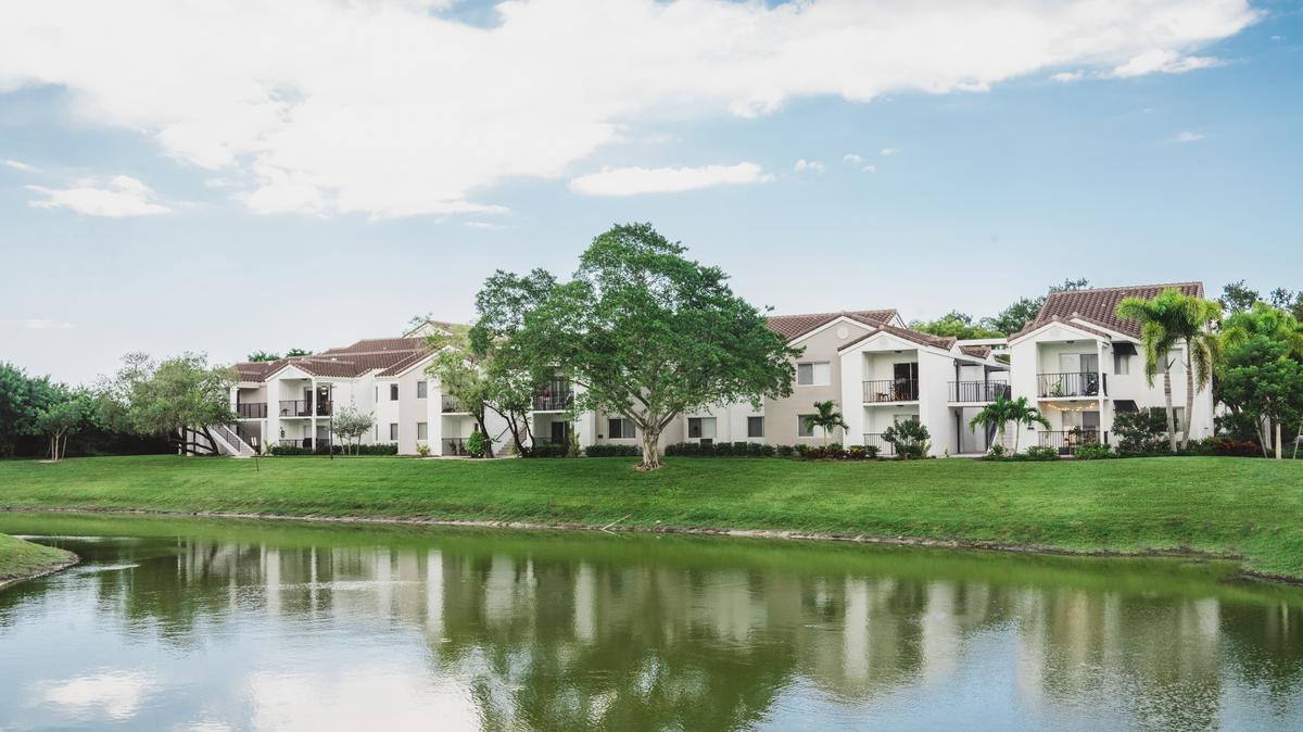 Mill Creek Residential Sells Alister Boca Raton Apartments For 92m South Florida Business Journal
