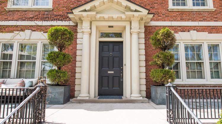 Historic 109 Year Old Mansion In Milwaukee Available For 1 39m