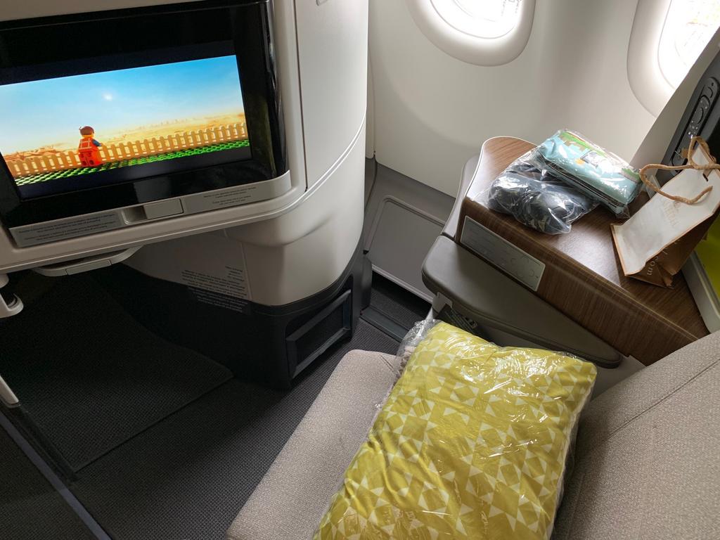 Opbevares i køleskab lys s Beskrive 5 thoughts on flying in an Airbus A330neo, competitor to the Boeing 787  Dreamliner - Chicago Business Journal