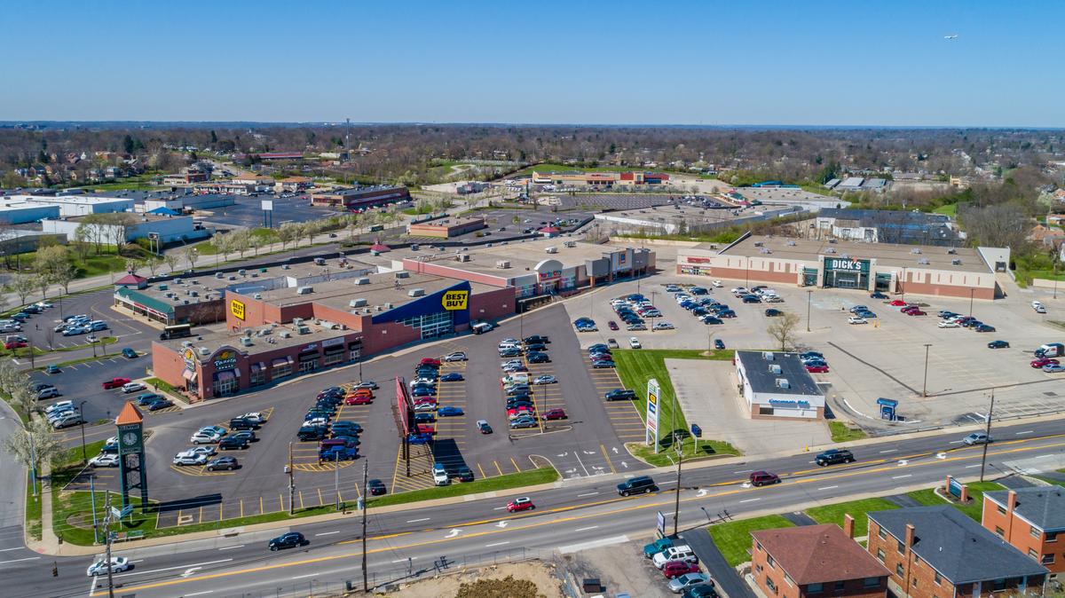 West Side shopping center sells for $15.25M - Cincinnati Business Courier