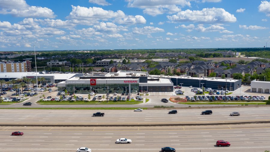 largest nissan dealership