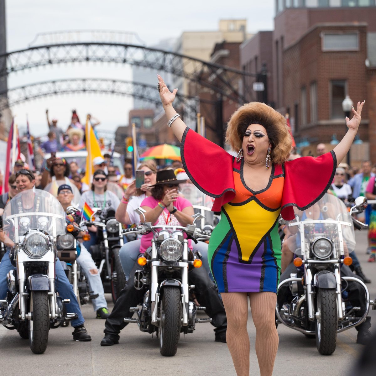 Hundreds 'Run for Love' at Raleigh Pride Month event