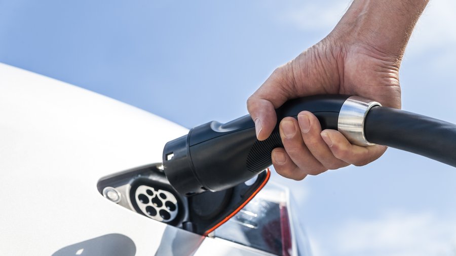 Massachusetts electric vehicle rebate program will end in September