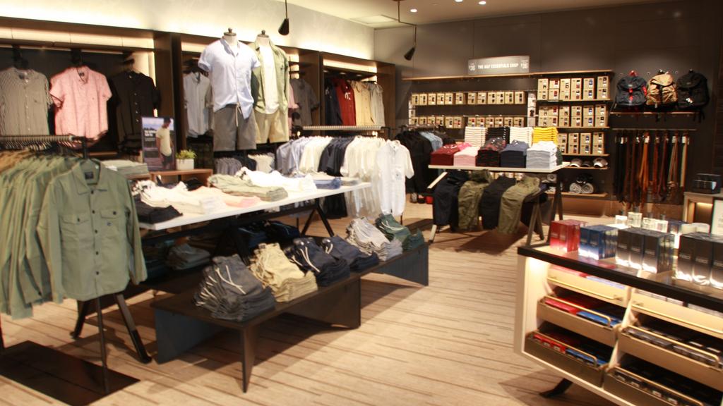 abercrombie and fitch new store design