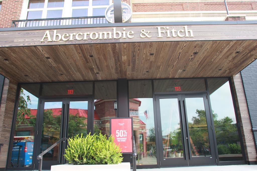 Abercrombie & Fitch opens new standalone Gilly Hicks store at Easton