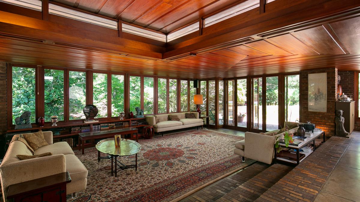 Frank Lloyd Wright Designed House Heads For Auction In Kc Photos