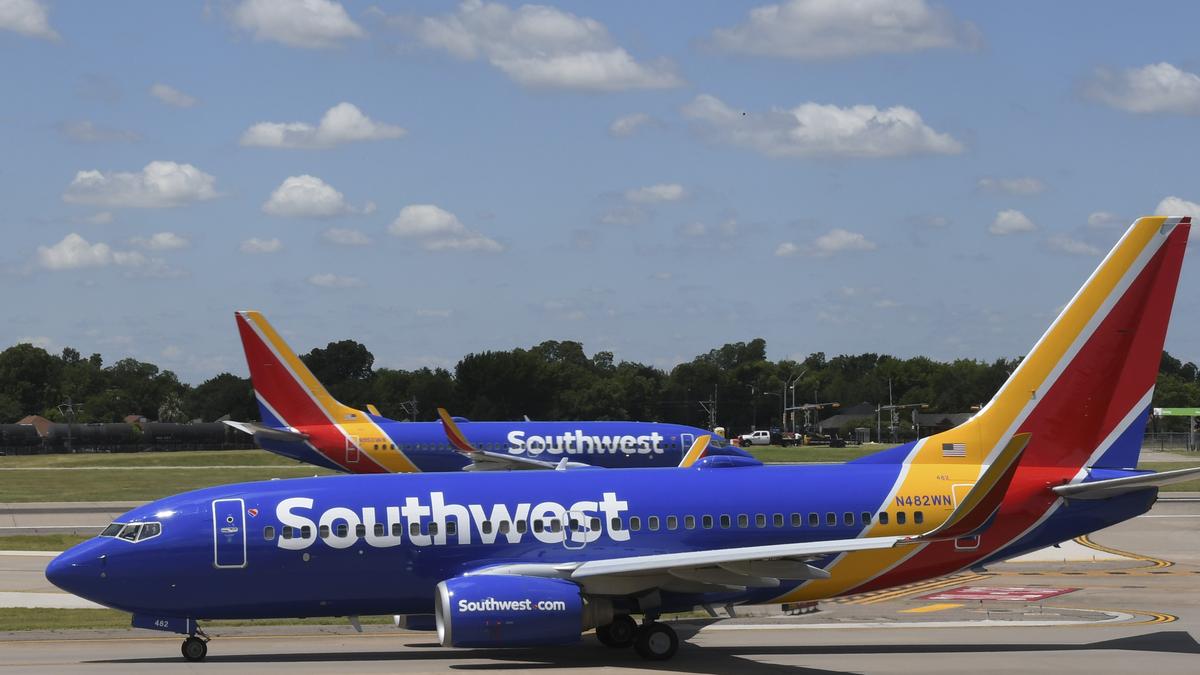 Southwest Airlines Files Warn Letters For Hundreds Of Furloughs 