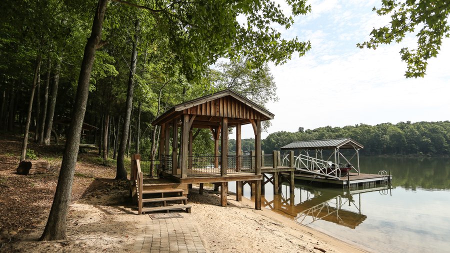 Humpy Wheeler's Mountain Island Lake property sold for 3.4M