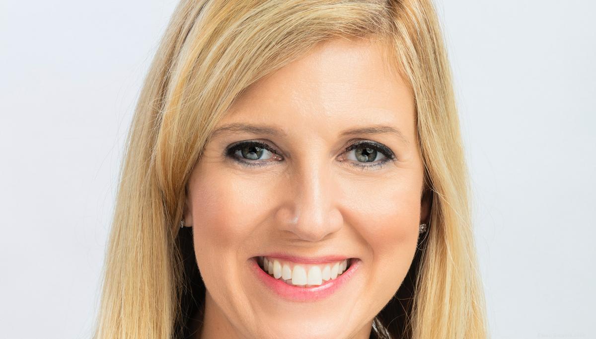 AutoNation CEO Cheryl Miller's salary tops 1M before bonuses South