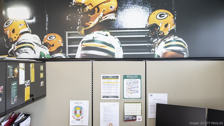 Inside the Packers locker room in Jacksonville