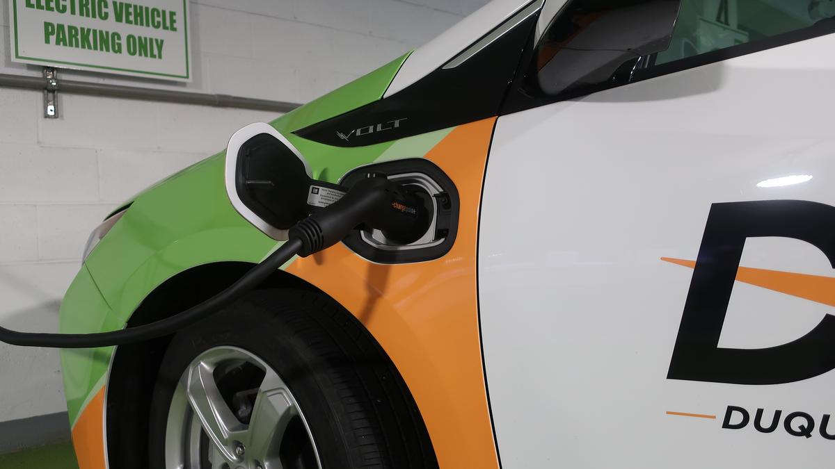 Duquesne Light Co.and Pittsburgh Parking Authority ramp up EV charging stations Pittsburgh