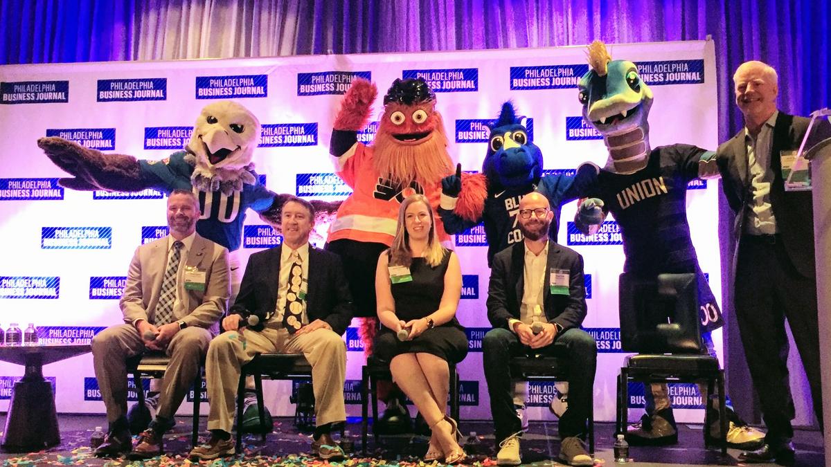PHLSportsNation on X: Swoop, Phanatic, Franklin, Phang and now Gritty! The  Philly mascot family is SET ❗️✓  / X