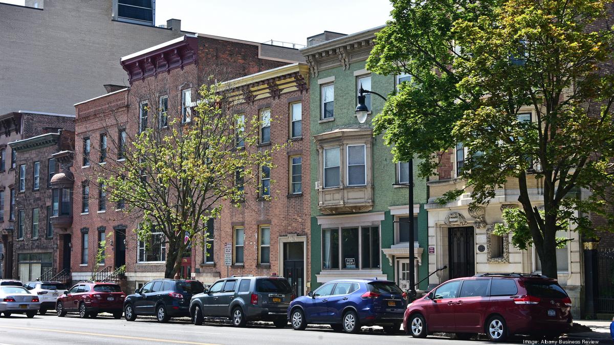 New York state extends pandemic eviction moratorium to August 20 for