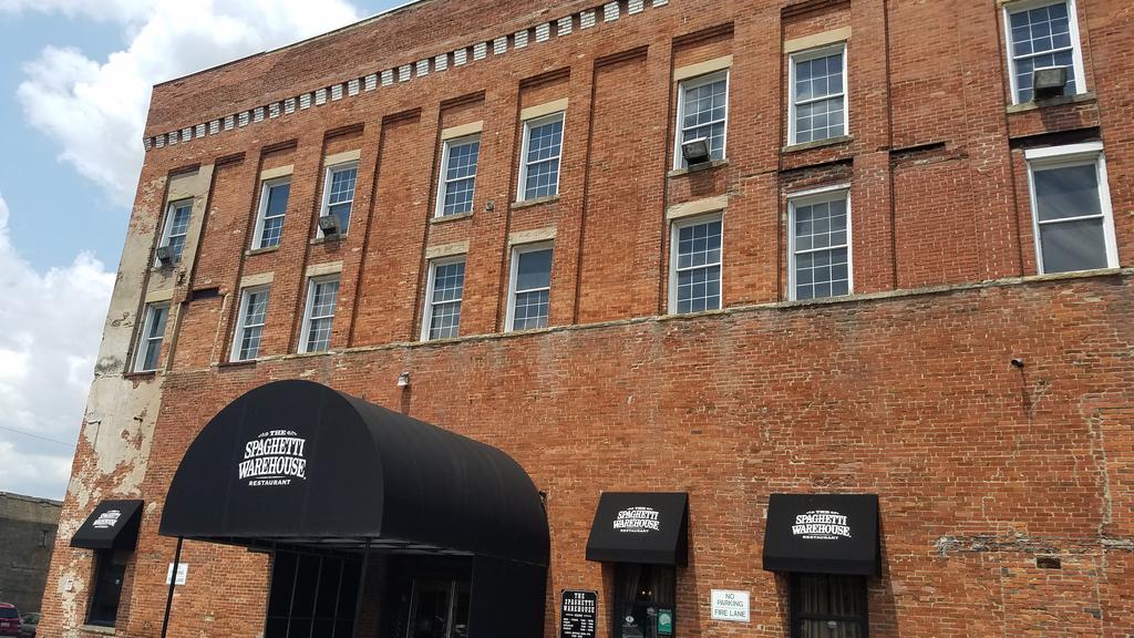 Spaghetti Warehouse Columbus Potential Property Sale Won T Impact Restaurant Columbus Business First