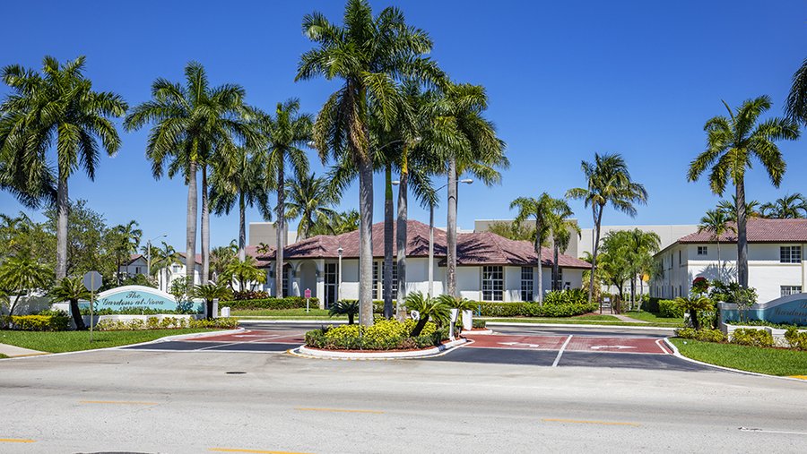 Apartments near NSU sell for 30M to Robbins Property Associates South Florida Business Journal