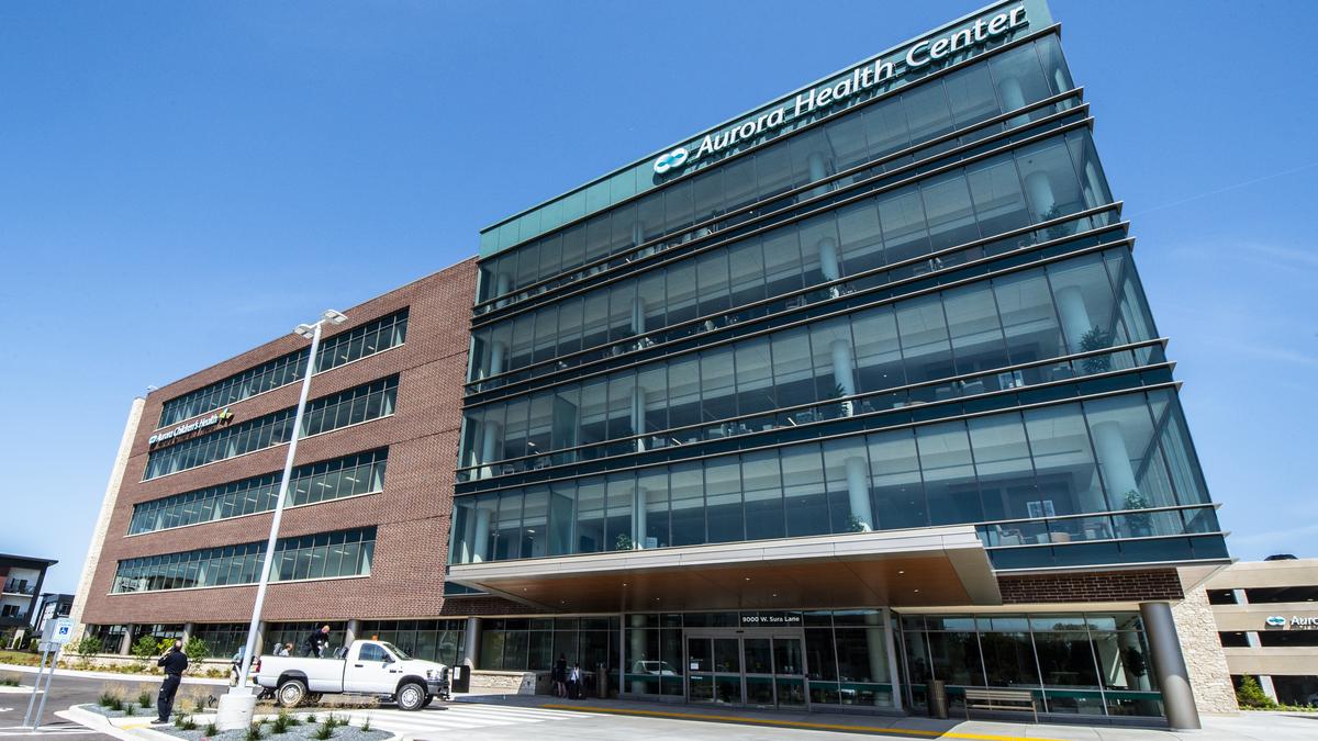 Aurora S Clinic At 84south Sells For 74 Million Milwaukee Business Journal