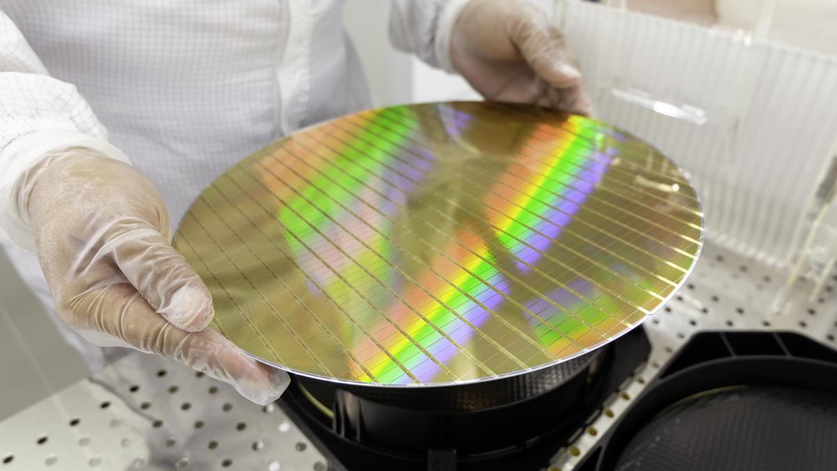 arizona companies are primed for growth as phoenix becomes a semiconductor hub with intel fab, tsmc fab and more - phoenix business journal
