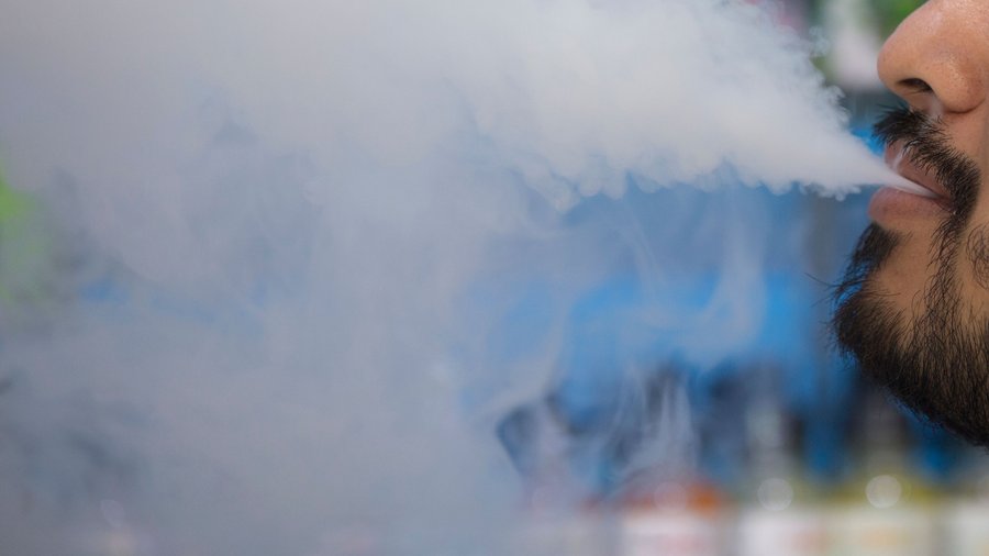 Oregon bans flavored cannabis, nicotine vapes