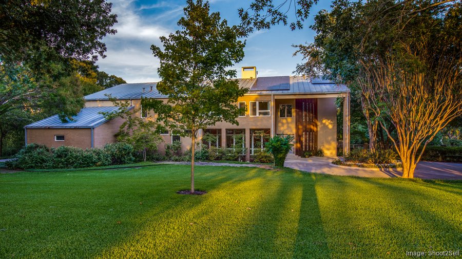 Dallas Council Member Lee Kleinman's home up for auction (Photos