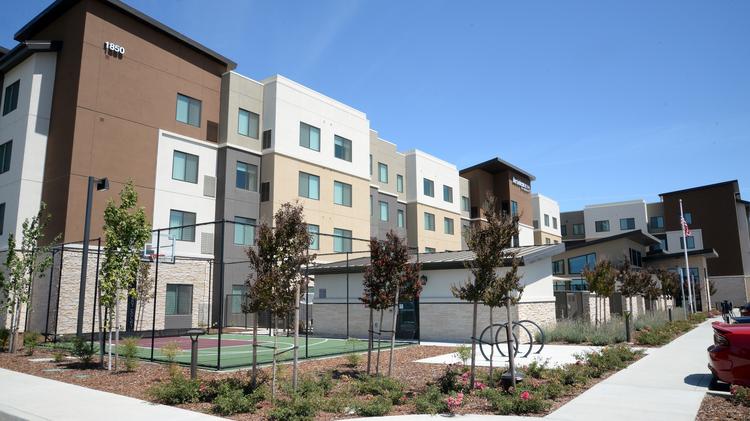 hotels in roseville ca near topgolf