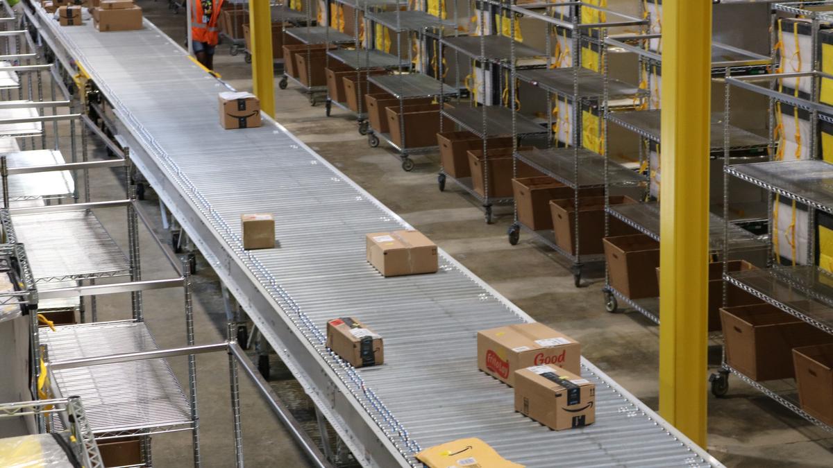 Amazon is investing 200 million and will be opening a 855,000square
