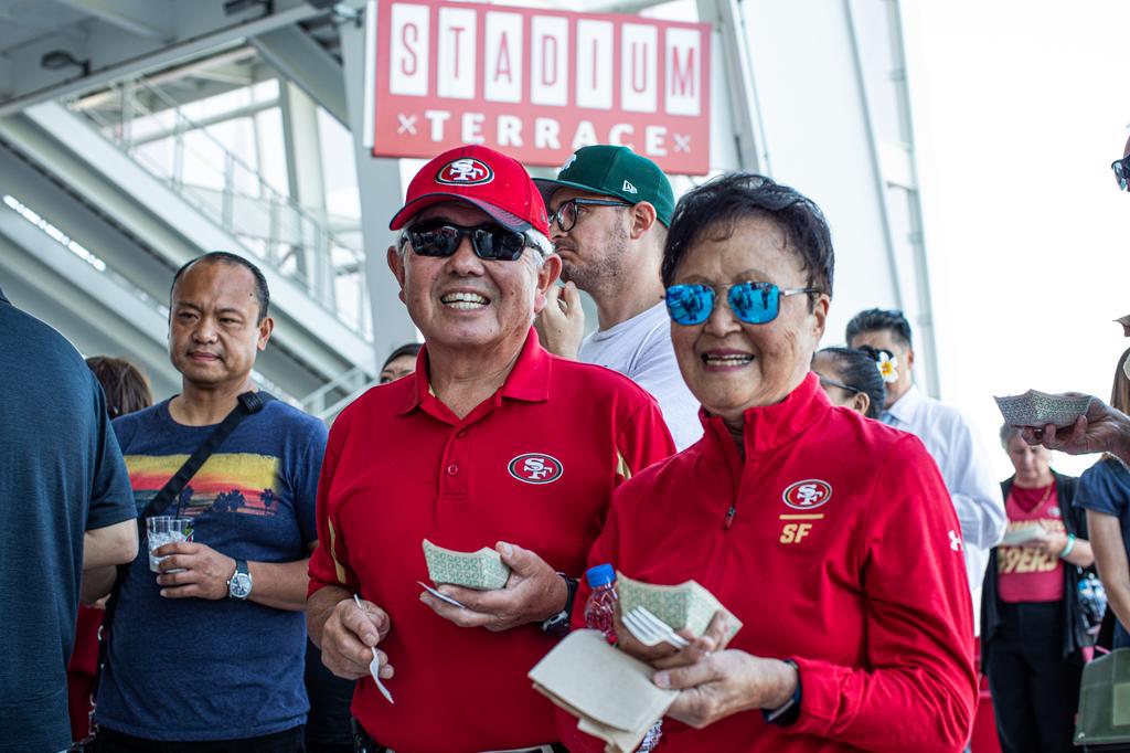 Levi's Stadium, San Francisco 49ers bring in local food options like Super  Duper Burgers, Curry Roots, Gold Bar whiskey - Silicon Valley Business  Journal