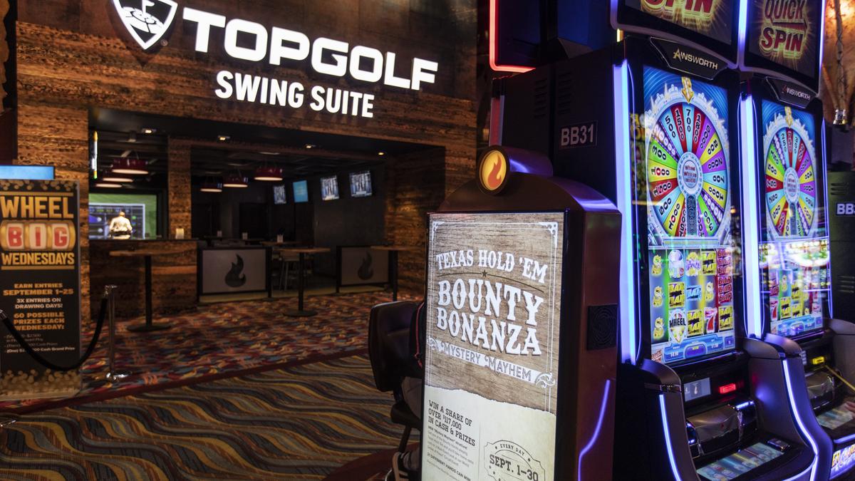 First Look At Topgolf At Potawatomi Hotel Casino Slideshow