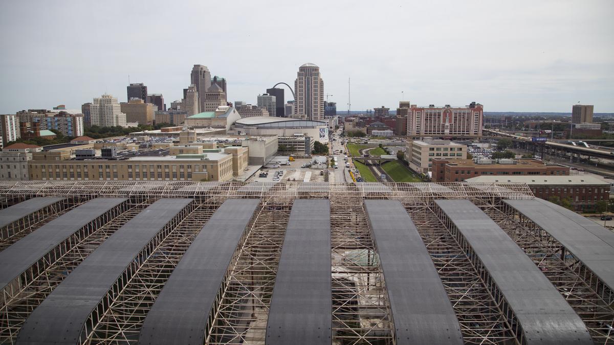 St. Louis Union Station unveils observation wheel, other features - St. Louis Business Journal