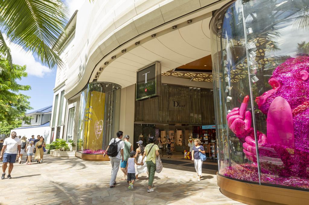DFS Hawaii laying off 165 workers amid international visitor
