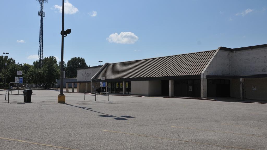 Kroger Donates Former Orange Mound Store To Superlo Foods