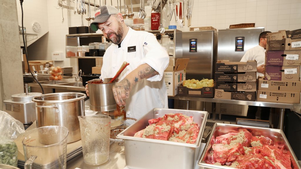 Whole Foods makes its long awaited debut in West Seattle