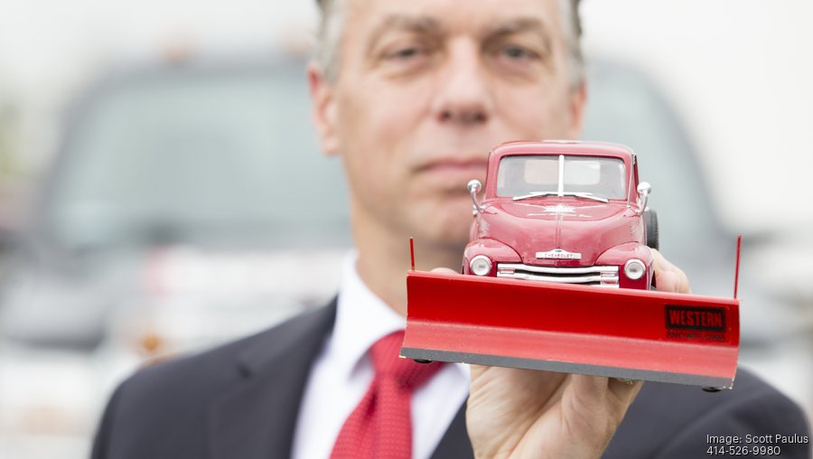 Milwaukee snowplow manufacturer Douglas Dynamics cuts staff due to